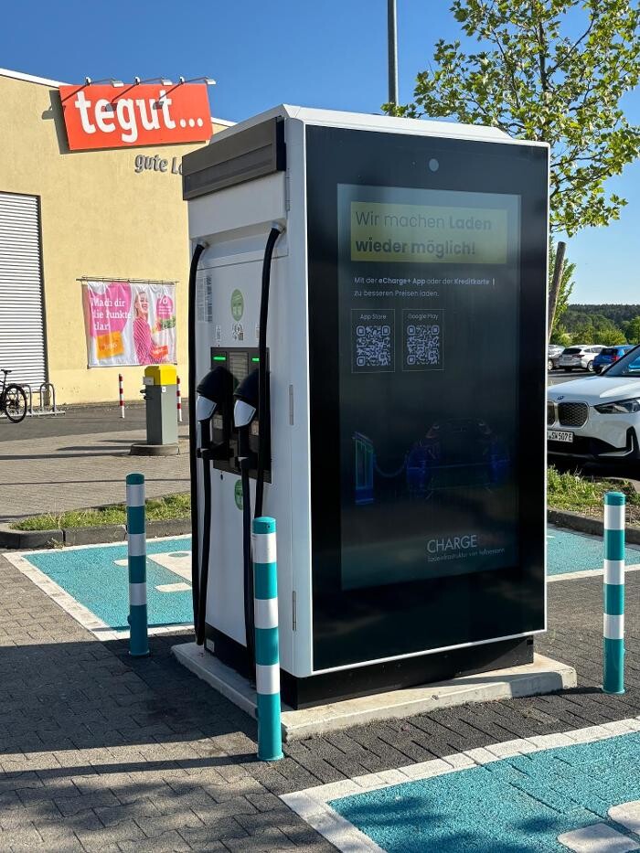 Bilder ChargeOne Ladestation