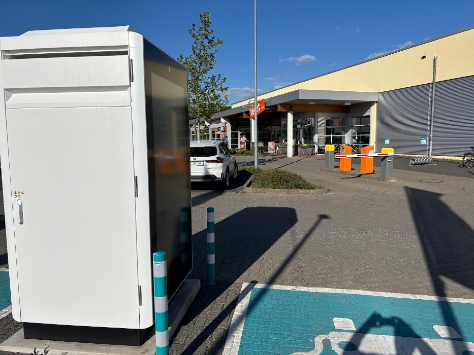Bilder ChargeOne Ladestation
