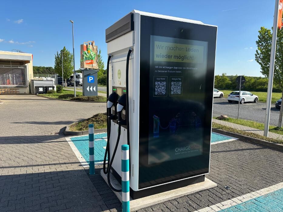 Bilder ChargeOne Ladestation