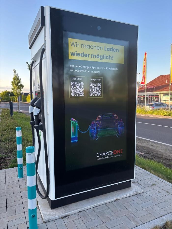 Bilder ChargeOne Ladestation