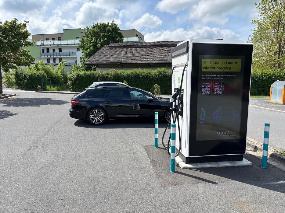 Bilder ChargeOne Ladestation