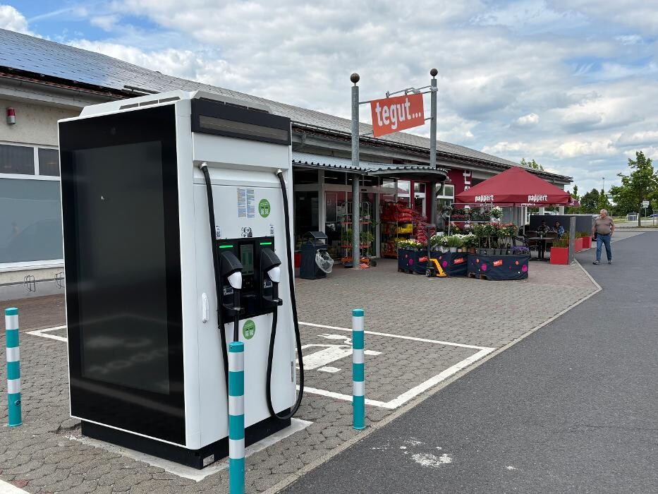 Bilder ChargeOne Ladestation