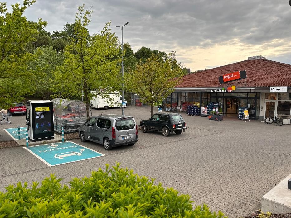 Bilder ChargeOne Ladestation