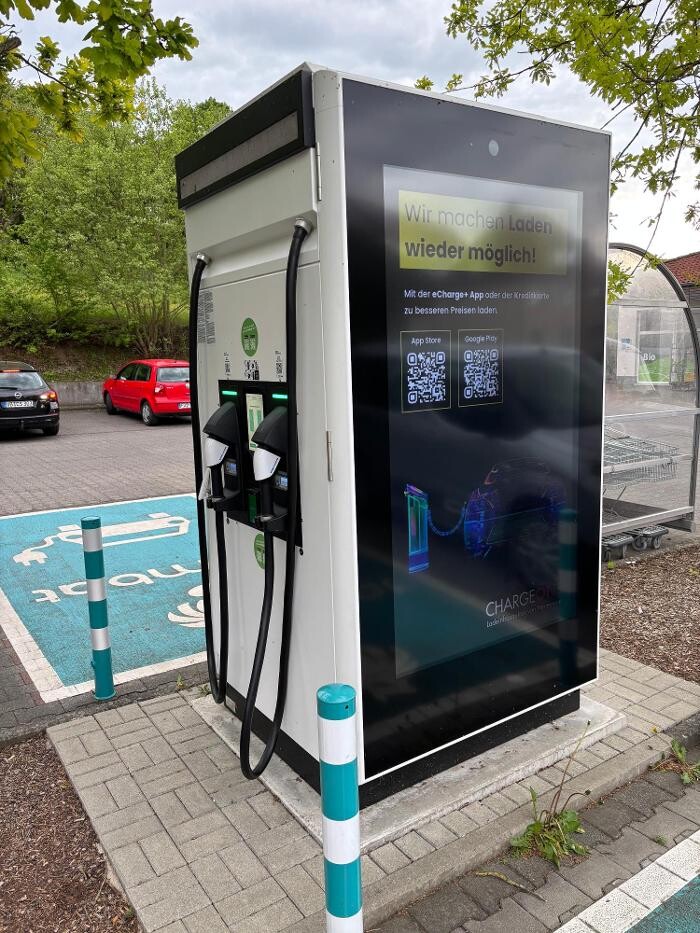 Bilder ChargeOne Ladestation