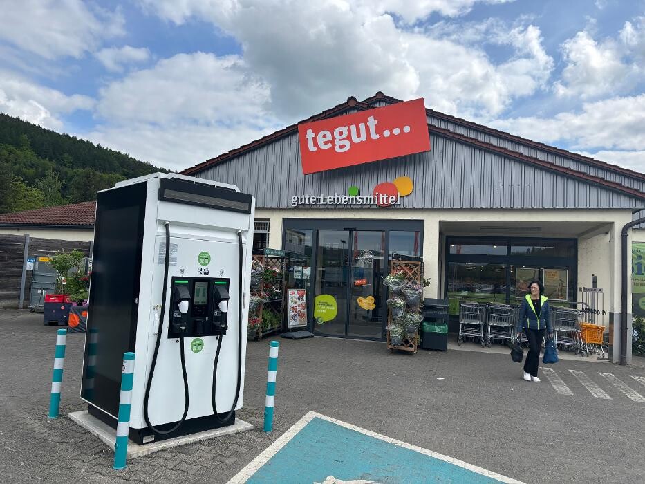 Bilder ChargeOne Ladestation