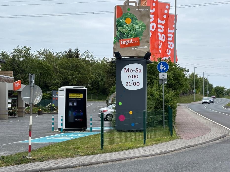 Bilder ChargeOne Ladestation