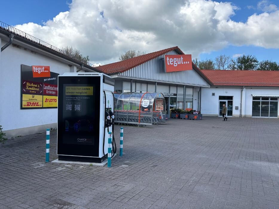 Bilder ChargeOne Ladestation