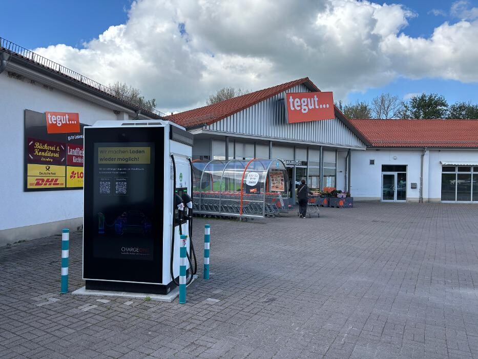 Bilder ChargeOne Ladestation