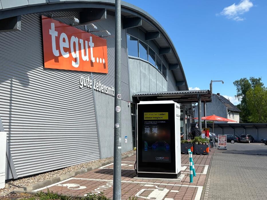 Bilder ChargeOne Ladestation