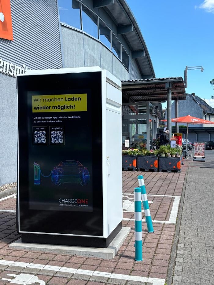 Bilder ChargeOne Ladestation