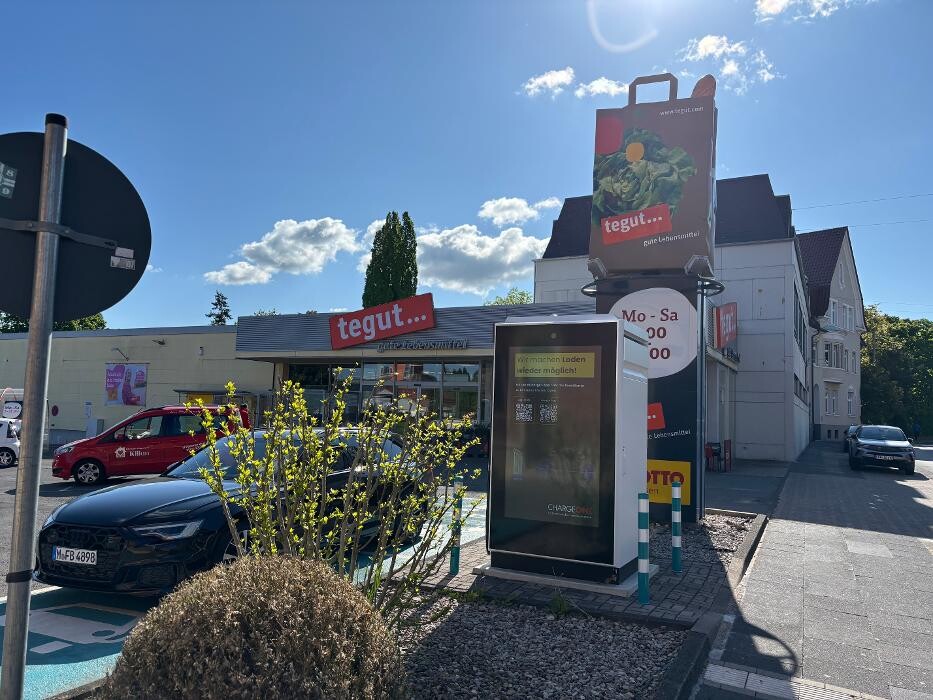 Bilder ChargeOne Ladestation
