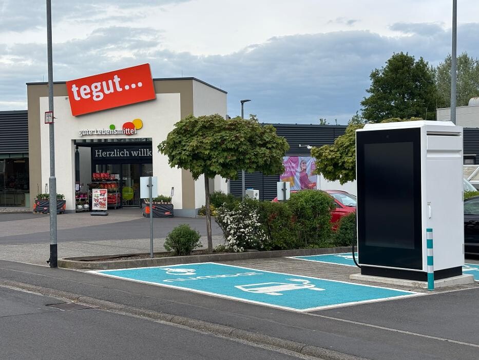 Bilder ChargeOne Ladestation