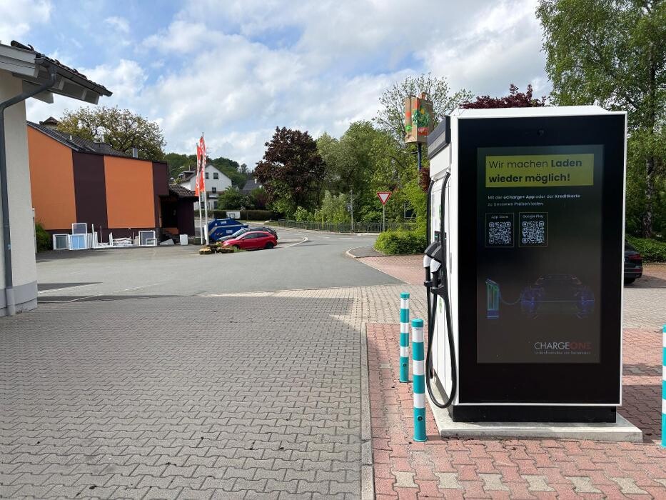 Bilder ChargeOne Ladestation