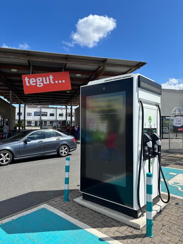 Bilder ChargeOne Ladestation