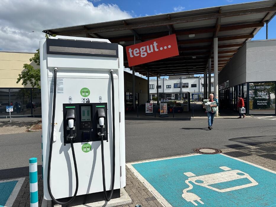 Bilder ChargeOne Ladestation