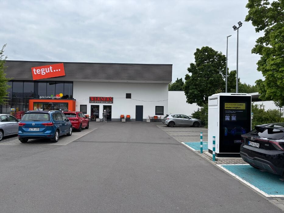 Bilder ChargeOne Ladestation