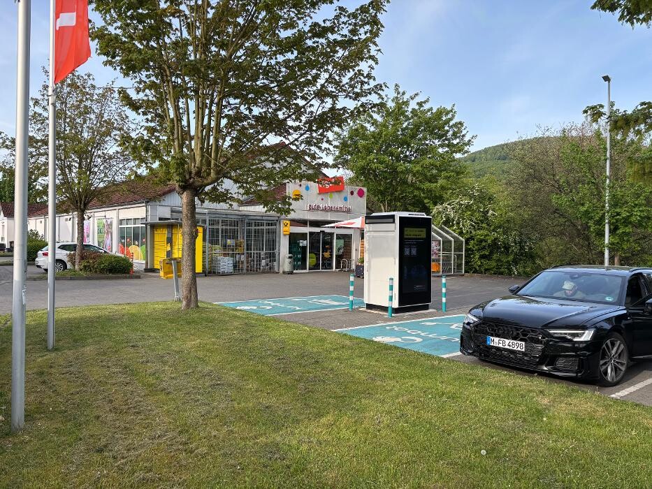 Bilder ChargeOne Ladestation