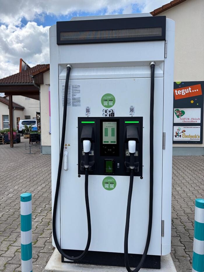 Bilder ChargeOne Ladestation