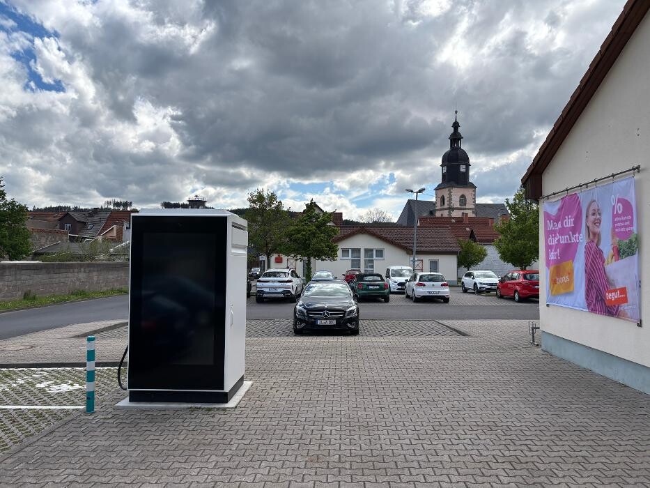 Bilder ChargeOne Ladestation