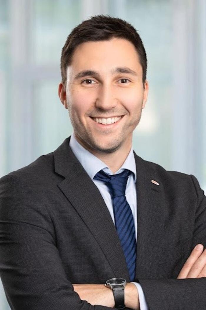 Bilder ERGO Versicherung Ioannis Anastasiadis
