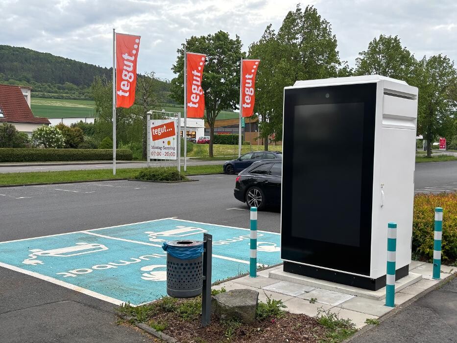 Bilder ChargeOne Ladestation