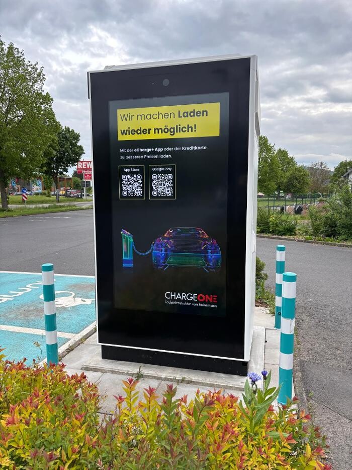 Bilder ChargeOne Ladestation