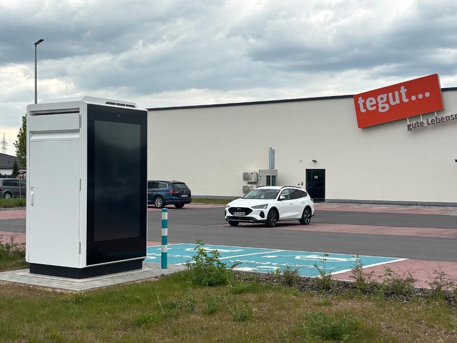 Bilder ChargeOne Ladestation