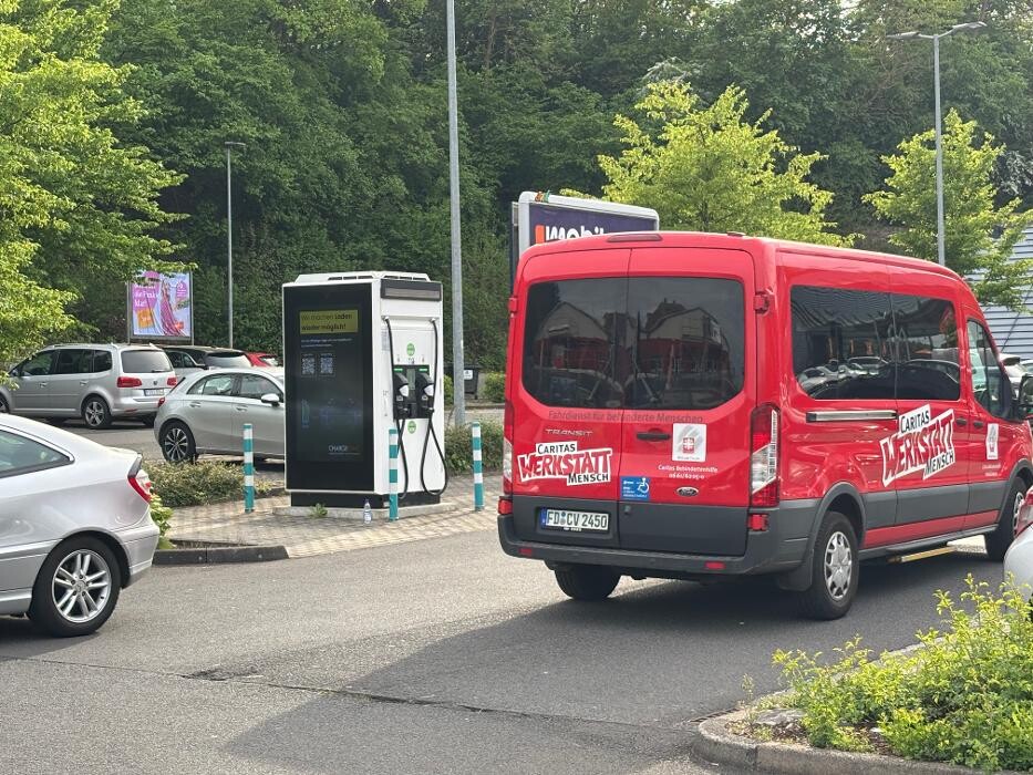 Bilder ChargeOne Ladestation