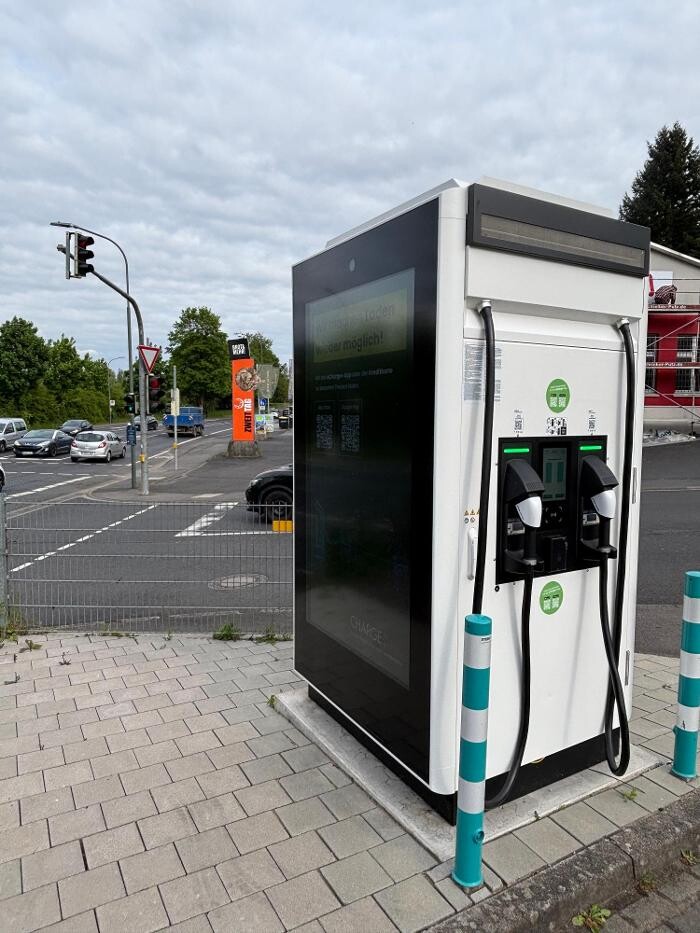 Bilder ChargeOne Ladestation