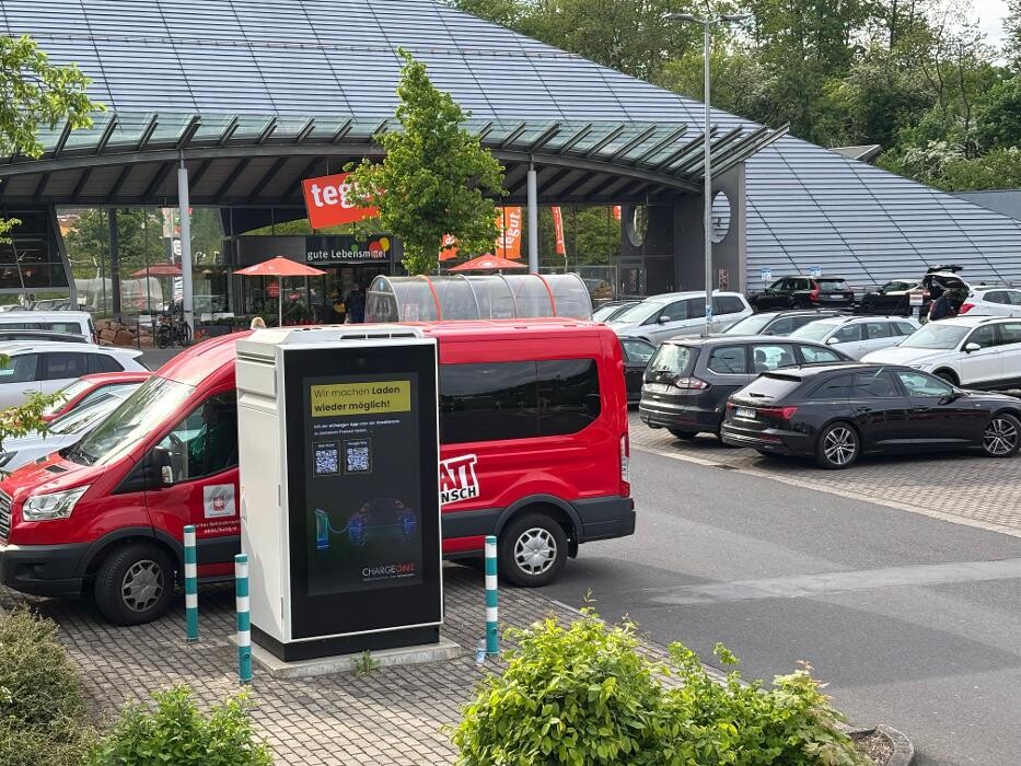 Bilder ChargeOne Ladestation