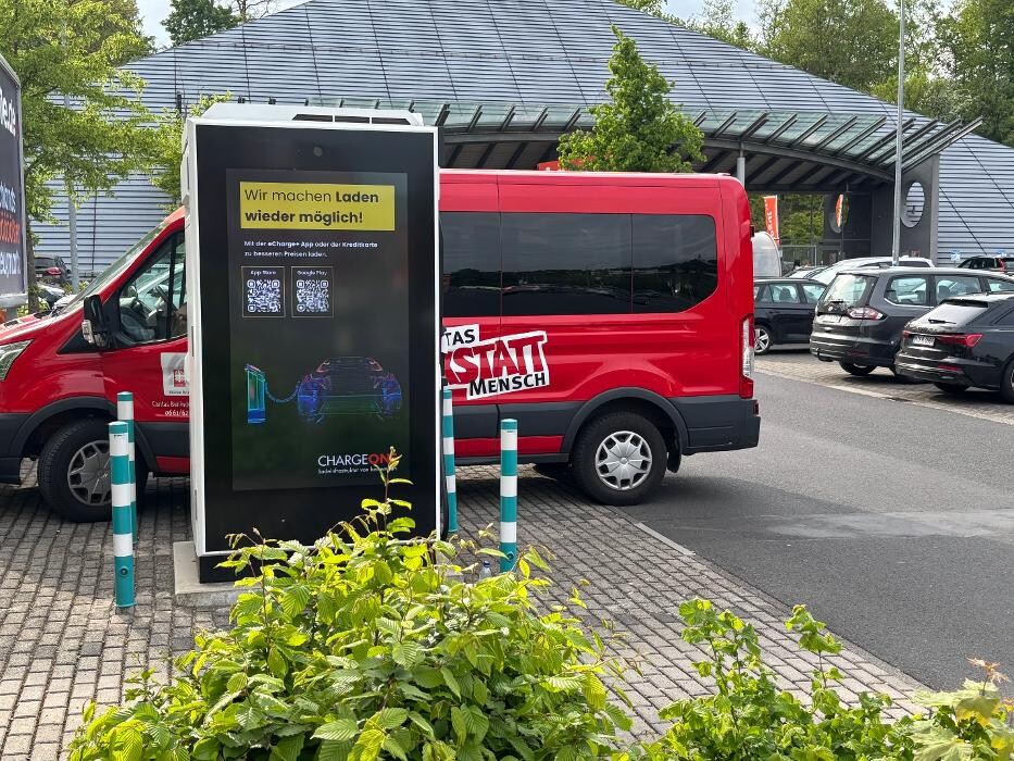 Bilder ChargeOne Ladestation