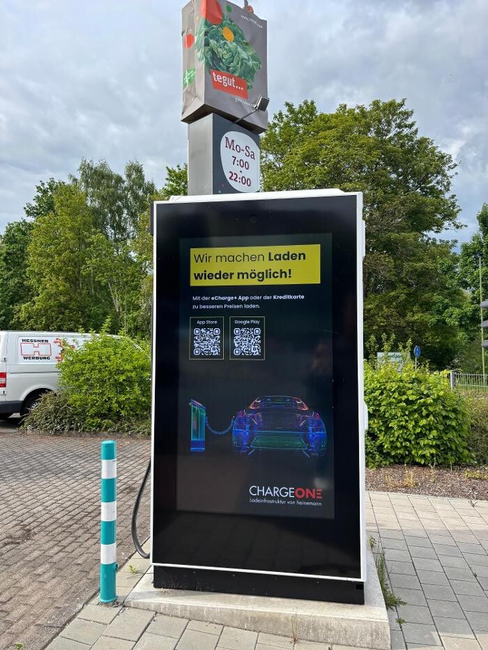 Bilder ChargeOne Ladestation