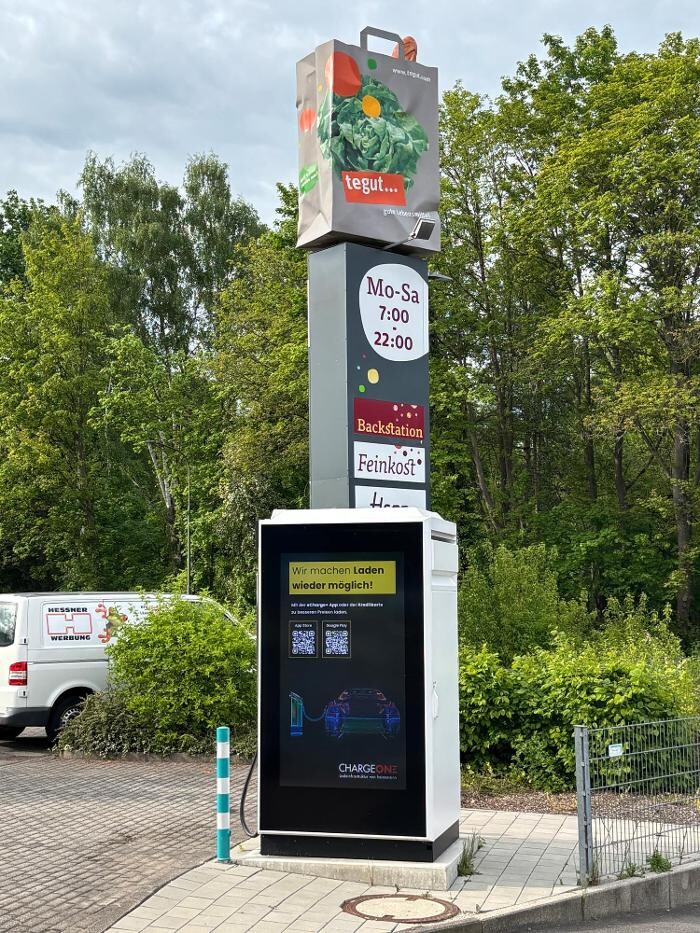 Bilder ChargeOne Ladestation
