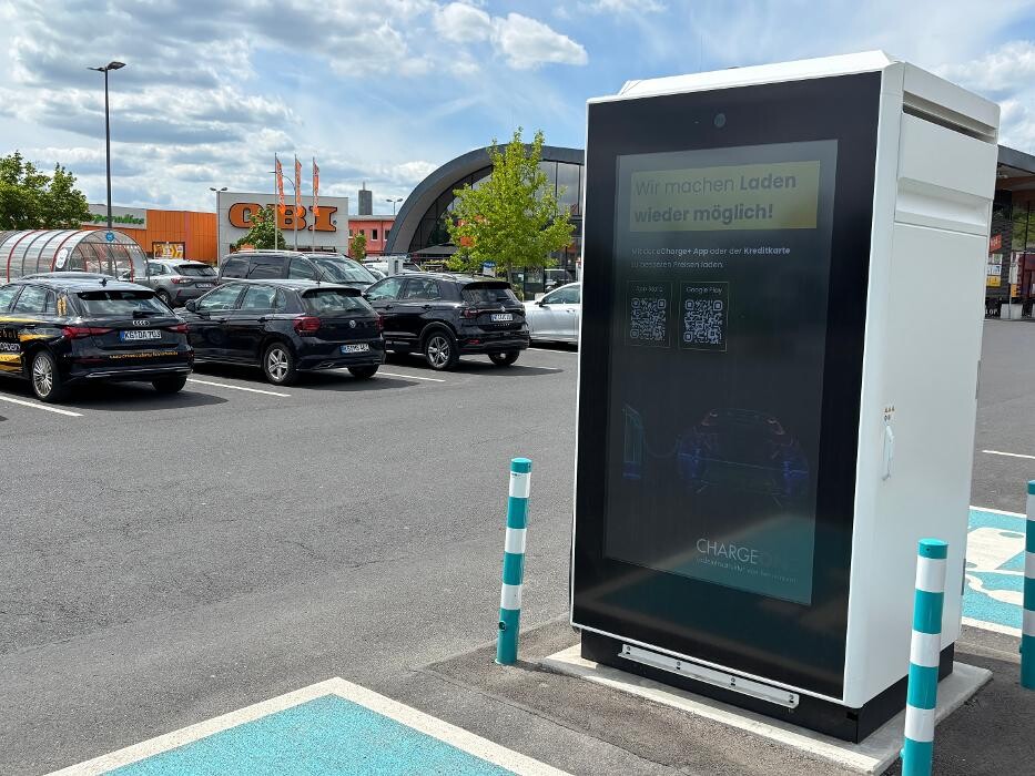 Bilder ChargeOne Ladestation