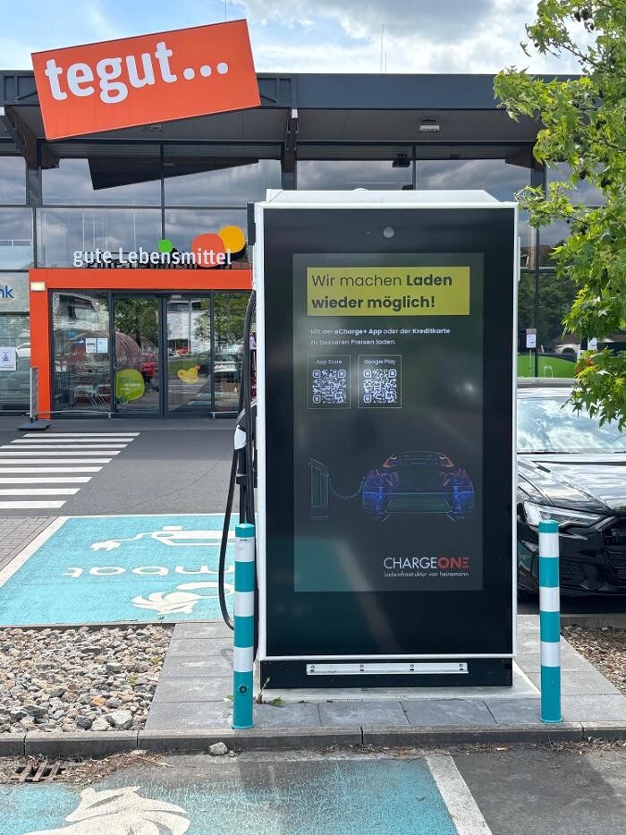 Bilder ChargeOne Ladestation