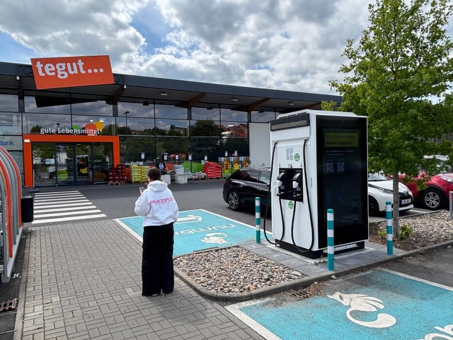 Bilder ChargeOne Ladestation