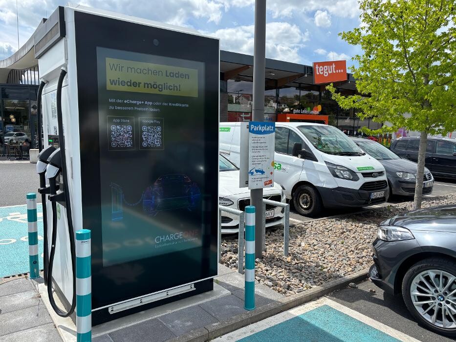 Bilder ChargeOne Ladestation