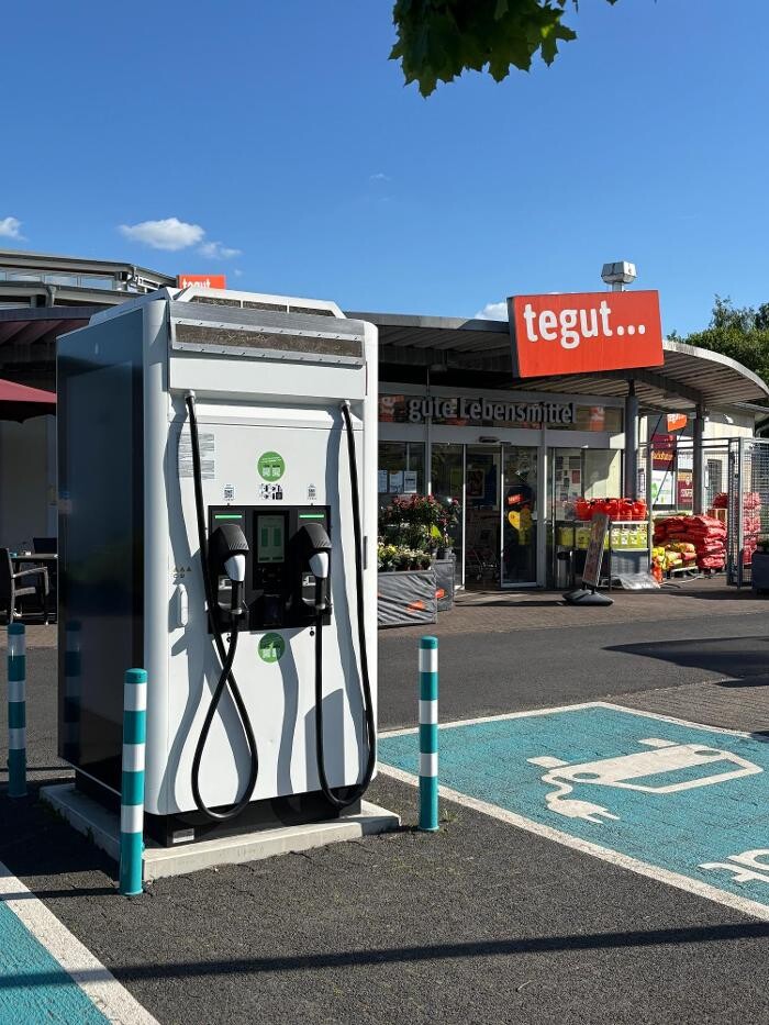 Bilder ChargeOne Ladestation