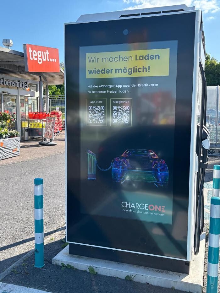 Bilder ChargeOne Ladestation