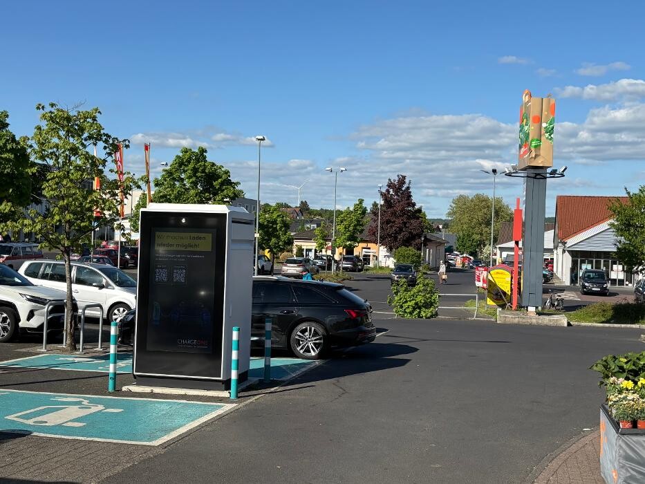 Bilder ChargeOne Ladestation