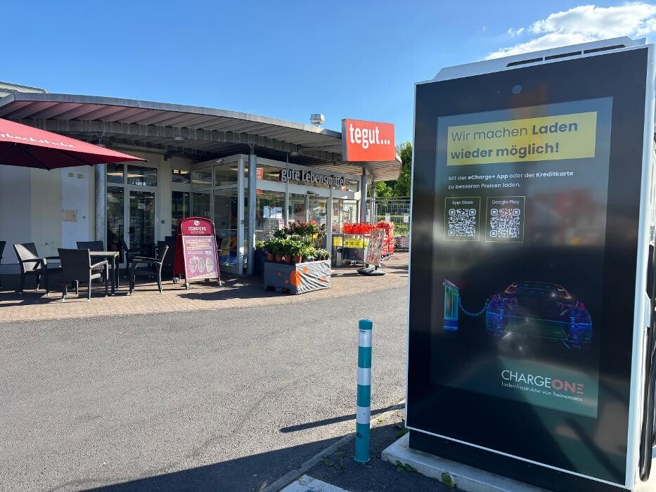 Bilder ChargeOne Ladestation