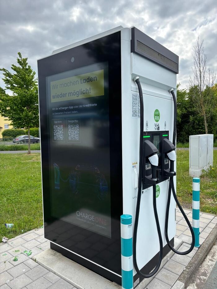 Bilder ChargeOne Ladestation