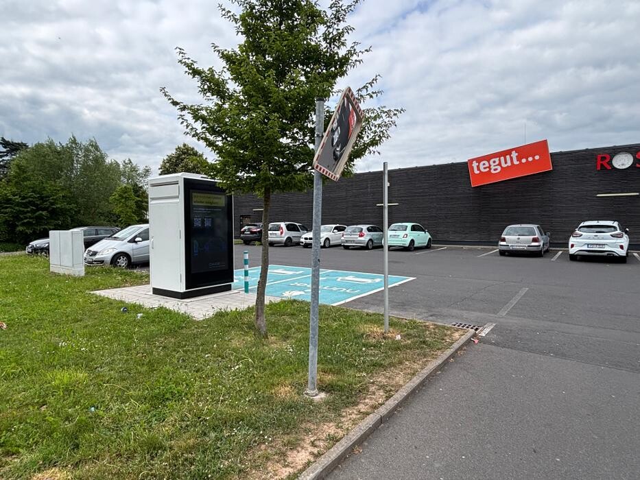 Bilder ChargeOne Ladestation