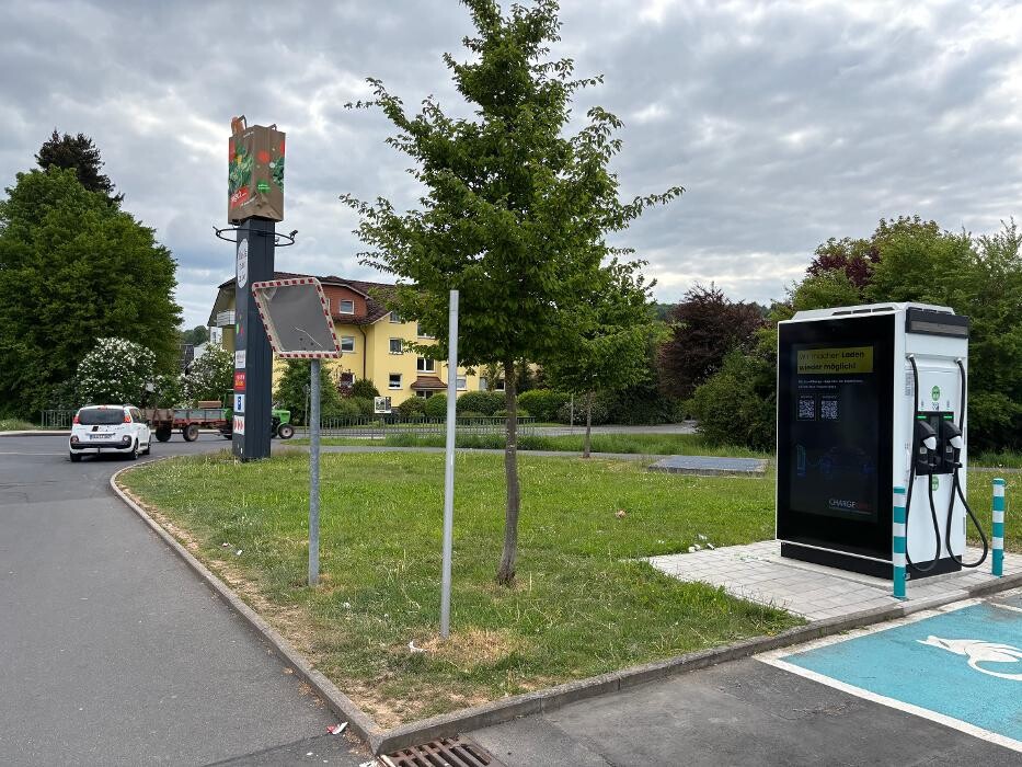 Bilder ChargeOne Ladestation