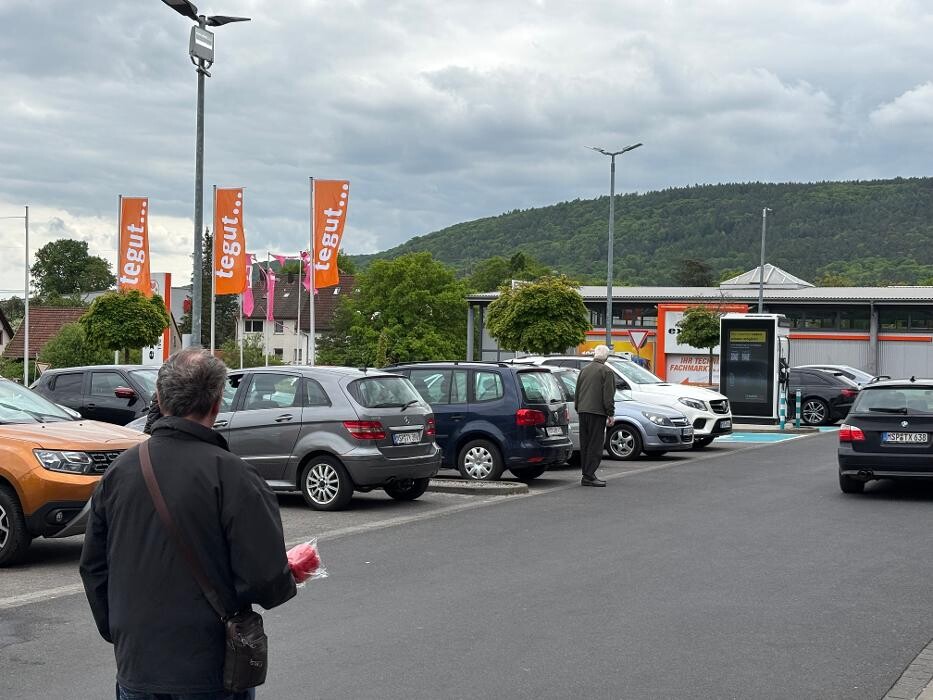Bilder ChargeOne Ladestation