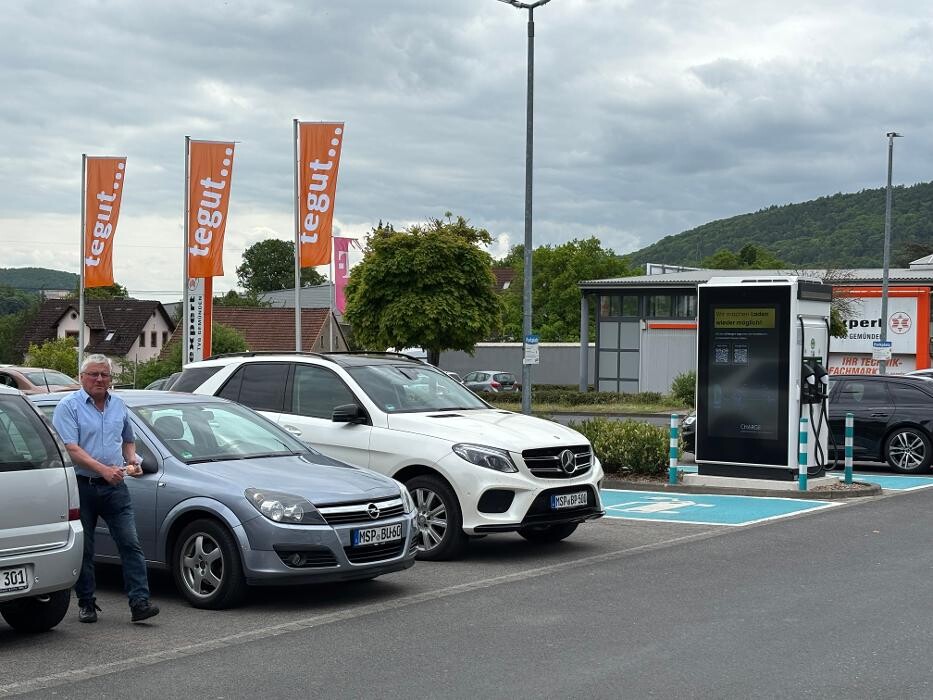 Bilder ChargeOne Ladestation