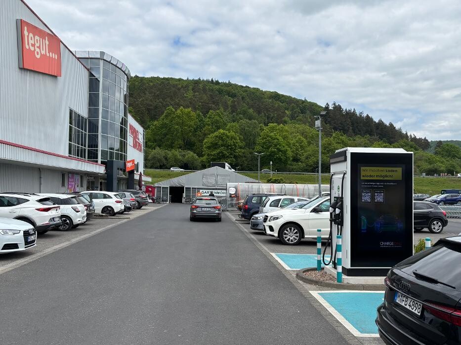 Bilder ChargeOne Ladestation