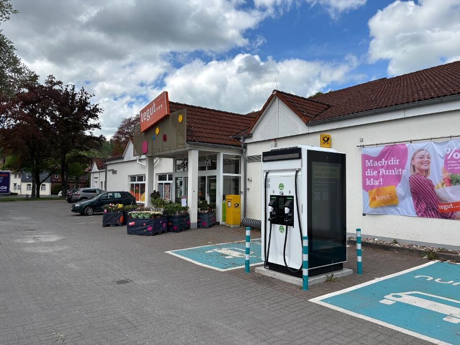 Bilder ChargeOne Ladestation