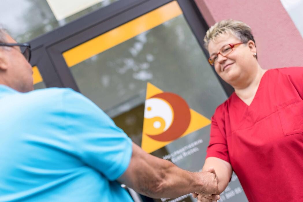 Bilder Praxis für ganzheitliche Physiotherapie und Heilpraktikerin Elke Riedel