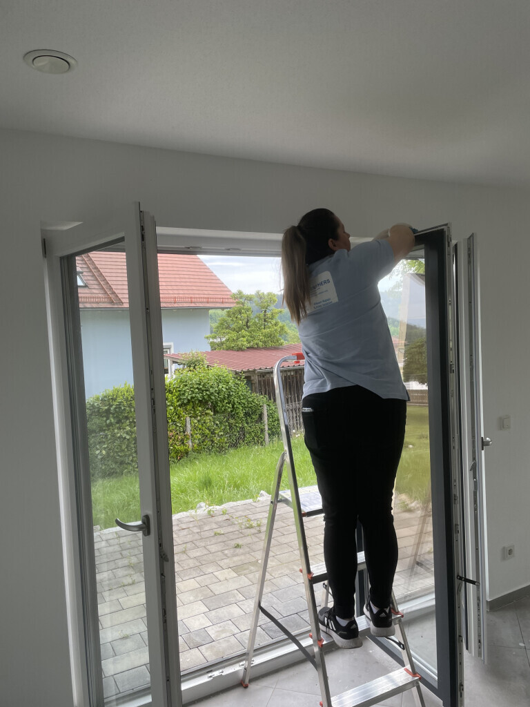 Bilder Big Brothers Gebäudereinigung & Hausmeisterservice